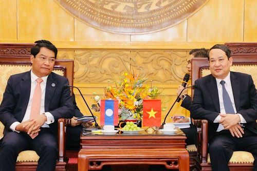 Thắt chặt mối quan hệ, tình đoàn kết giữa tỉnh Ninh Bình và Thủ đô Viêng Chăn