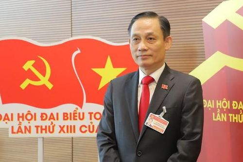 Bầu bổ sung đồng chí Lê Hoài Trung giữ chức Ủy viên Ban Bí thư Trung ương Đảng