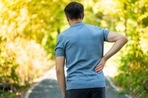 6 thói quen đi bộ 'bào mòn' sức khỏe, triệu người không biết