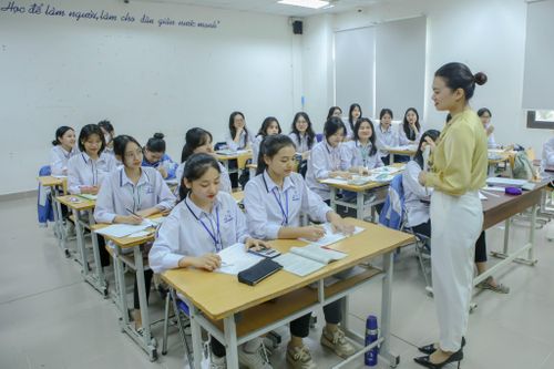 Tuyệt đối không để xảy ra tình trạng lạm thu đầu năm học