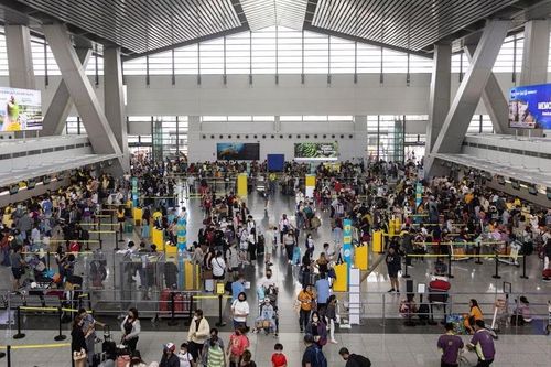 Các sân bay Philippines báo động cao sau tin dọa đánh bom