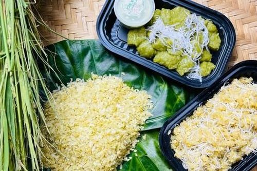 Làng Mễ Trì 'đỏ lửa', rộn ràng nhịp chày giã cốm