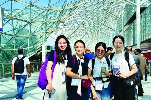Nữ sinh mê khám phá công nghệ