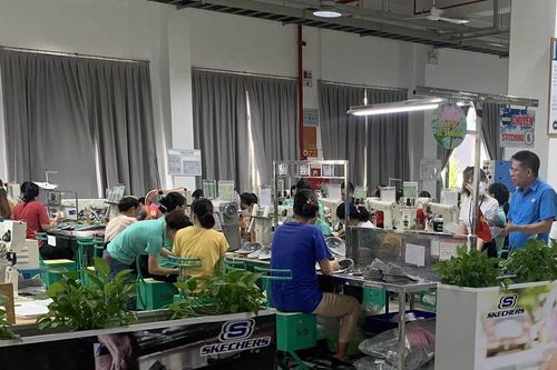 Sau bốn ngày ngừng việc tập thể, 1.000 công nhân đã đi làm trở lại