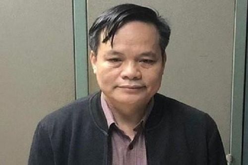 Cựu giám đốc CDC nói 'không nhận đồng nào liên quan Việt Á', nhưng thực tế cầm 5 tỷ tiền 'cảm ơn'