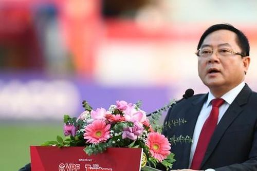 Phấn đấu mở ra giai đoạn mới thành công của bóng đá Việt Nam