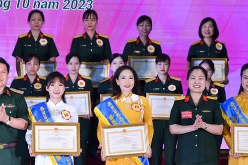Vinh danh bóng hồng Quân đội toàn năng