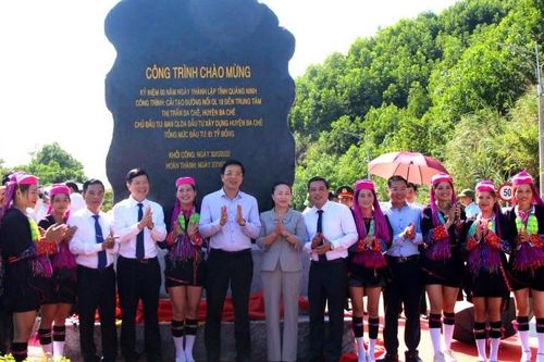 60 năm thành lập tỉnh Quảng Ninh: Ba Chẽ gắn biển 4 công trình chào mừng