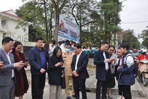 Ứng dụng YEA, công cụ hỗ trợ giới trẻ báo cáo những điểm đen giao thông