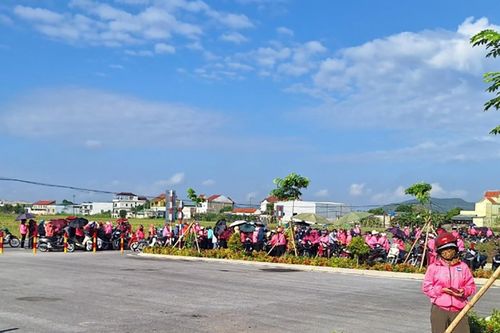 Hàng nghìn công nhân tiếp tục đình công, doanh nghiệp ra 'tối hậu thư'