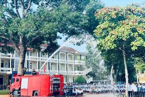 Tuyên truyền, trang bị kỹ năng phòng, chống cháy nổ cho học sinh miền núi
