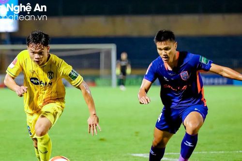 Sông Lam Nghệ An 'đổi' Hồ Văn Cường để nhận ngoại binh từ Công an Hà Nội