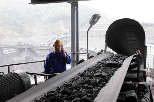 Bộ Công Thương yêu cầu đảm bảo cung cấp than, khí cho sản xuất điện