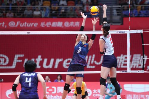 ASIAD 19: Bóng chuyền Nữ Việt Nam thua tiếc nuối trước Nhật Bản