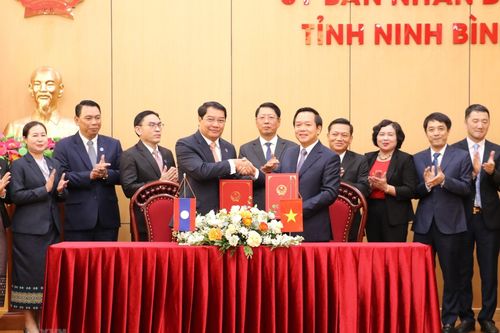 Thủ đô Vientiane và tỉnh Ninh Bình ký kết Biên bản bản làm việc