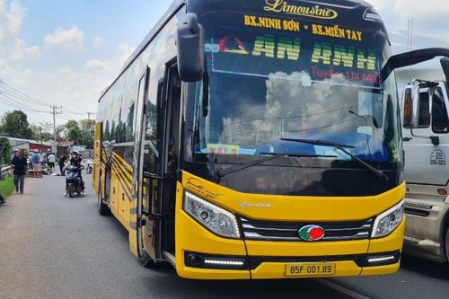 Đồng Nai: Xe khách gường nằm va chạm với xe máy làm một người tử vong
