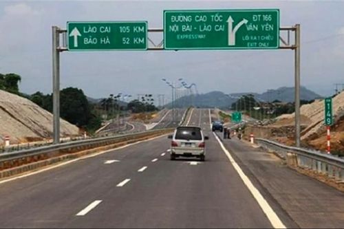 Tăng phí 4 tuyến đường cao tốc năm 2024?