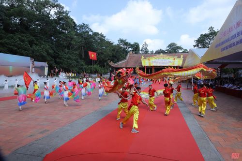 Đặc sắc chương trình sân khấu thực cảnh Lễ hội Lam Kinh năm 2023