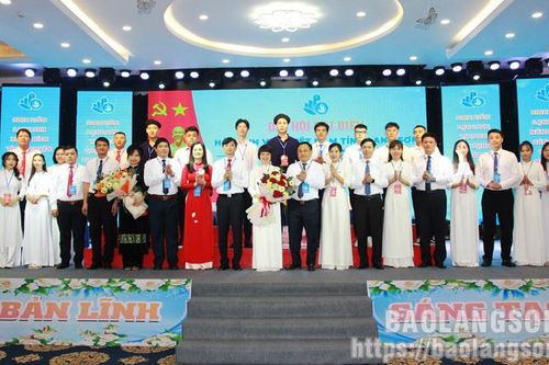 Đồng chí Lê Thùy Dung tái đắc cử Chủ tịch Hội Sinh viên Việt Nam tỉnh
