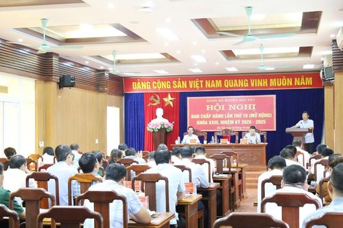 Hội nghị Ban Chấp hành Đảng bộ huyện Bát Xát lần thứ 18 (mở rộng)