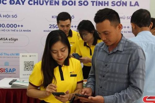 Đẩy mạnh các hoạt động hưởng ứng Ngày Chuyển đổi số Quốc gia