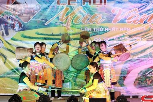 Khai mạc 'Lễ hội mùa vàng' xã Xím Vàng năm 2023