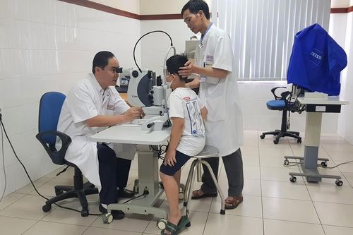 Số ca đau mắt đỏ giảm, bác sĩ lưu ý theo dõi tình trạng giảm thị lực