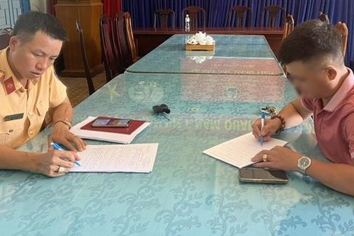 Xử lý người báo chốt kiểm tra nồng độ cồn lên mạng xã hội
