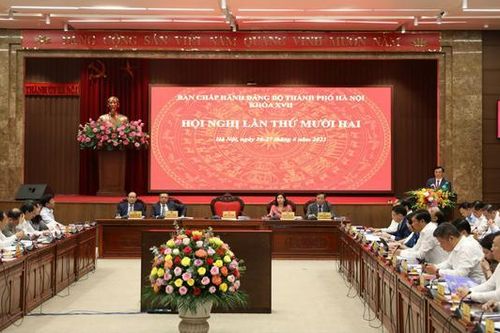 Hà Nội bổ nhiệm 71 cán bộ cấp phòng qua thi tuyển