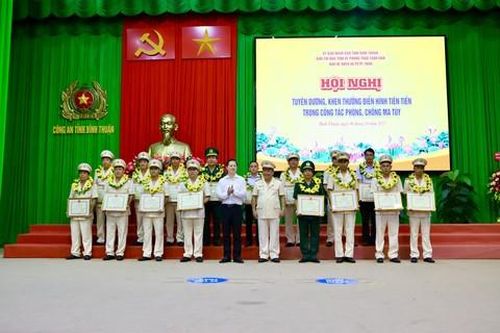 Bình Thuận: Nhiều tập thể, cá nhân có thành tích xuất sắc trong phòng chống ma túy