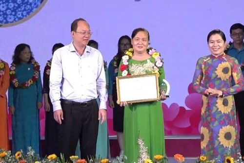 TPHCM tuyên dương những người con hiếu thảo năm 2023