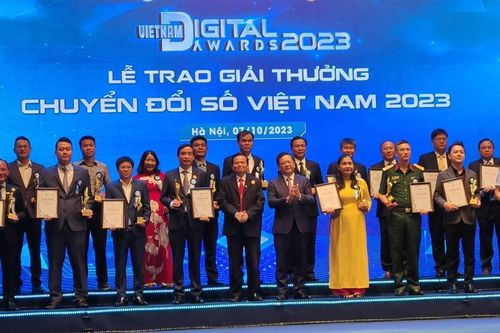 Vinh danh 38 giải pháp, tổ chức chuyển đổi số xuất sắc