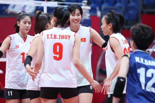 Tin nóng thể thao tối 7/10: Bóng chuyền nữ Việt Nam lại đánh giải đỉnh cao sau ASIAD, CLB Hà Nội có HLV mới