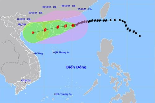 Bão số 4 diễn biến phức tạp, hướng vào bán đảo Lôi Châu (Trung Quốc)