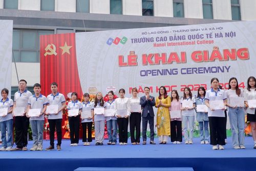 Trường Cao đẳng Quốc tế Hà Nội khai giảng năm học mới 2023 – 2024