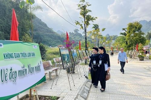 Cao Bằng khai mạc Lễ hội Du lịch thác Bản Giốc 2023