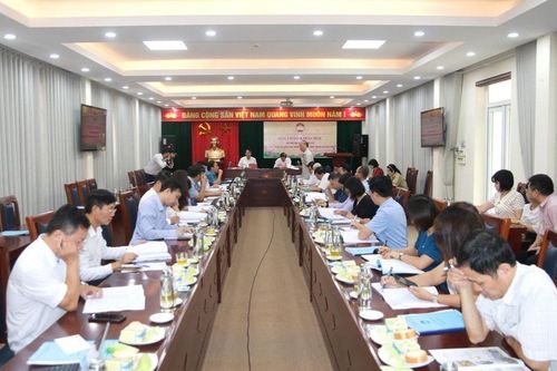 Cán bộ giám sát phải có bản lĩnh, dám nói, dám làm