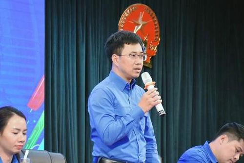 Rèn bản lĩnh, khơi dậy khát vọng cống hiến trong thanh niên khối trường học