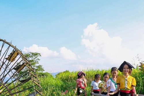 Về mường Chiềng Ngam ăn cá ba sông