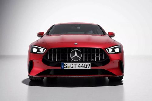 Mercedes-AMG GT 63 E Performance 2024 chốt giá hơn 5,2 tỷ đồng
