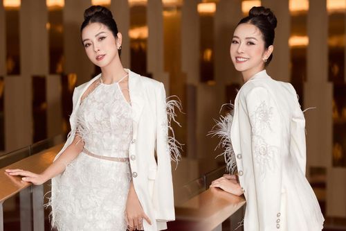 Khoe sắc vóc mẹ bốn con, nàng hậu U40 có gì mà được netizen khen đến thế?