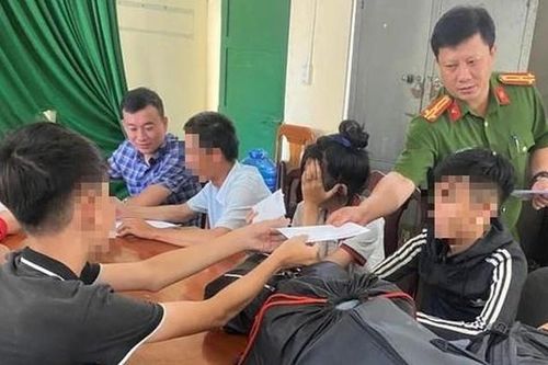 Người bố vượt hơn 1.000 km cứu con gái viết thư cảm ơn Công an Quảng Trị