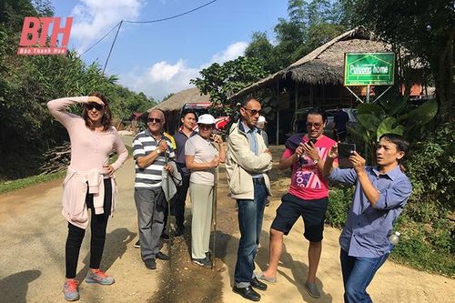 Kỳ vọng 'cú hích' du lịch từ chính sách thị thực mới