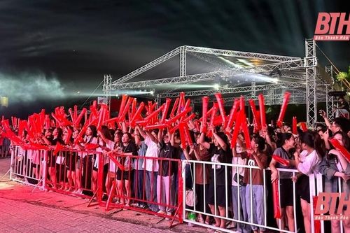 Sôi động Ngày hội Sinh viên Uni Tour năm 2023