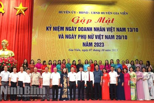 Gia Viễn: Gặp mặt kỷ niệm Ngày Doanh nhân Việt Nam và Ngày phụ nữ Việt Nam