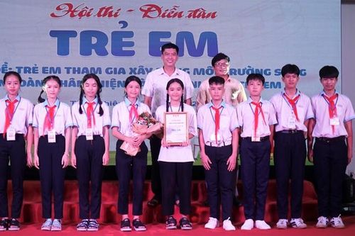 Trẻ em tham gia xây dựng môi trường sống an toàn, thân thiện