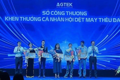 Kỷ niệm 30 năm thành lập Hội Dệt May Thêu Đan TPHCM
