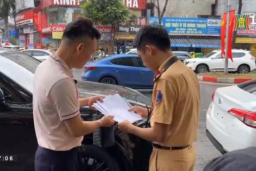 Biển đấu giá ô tô trở về giá trị thực