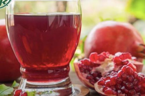Uống nước ép lựu mỗi ngày - tác dụng 'thần kỳ' cho tuổi 50?