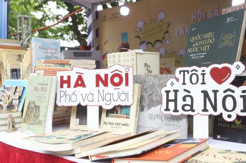 Hội sách Hà Nội lần thứ VIII:Hội tụ những trang sách về tình yêu Thủ đô